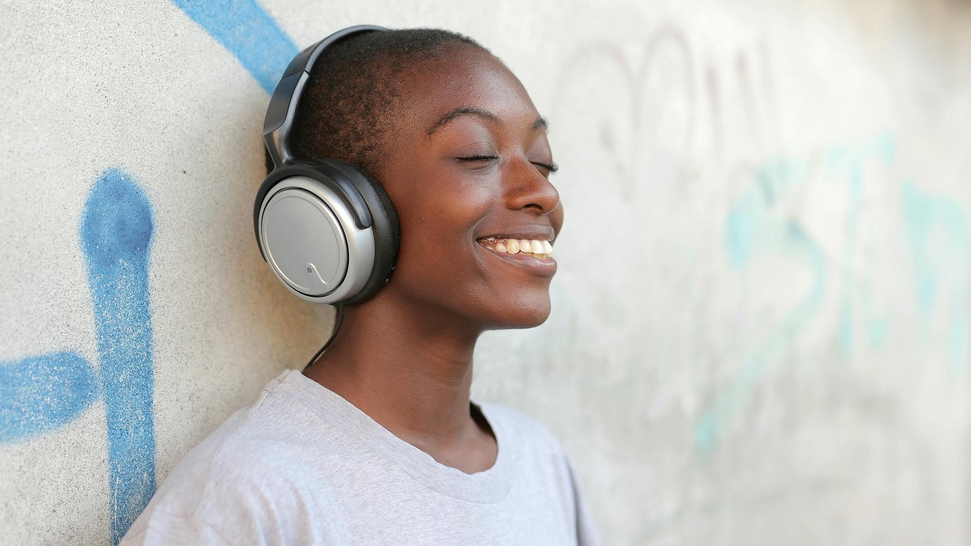 Audio & Video Question Creator - AI Generator Tool by Twee | Twee